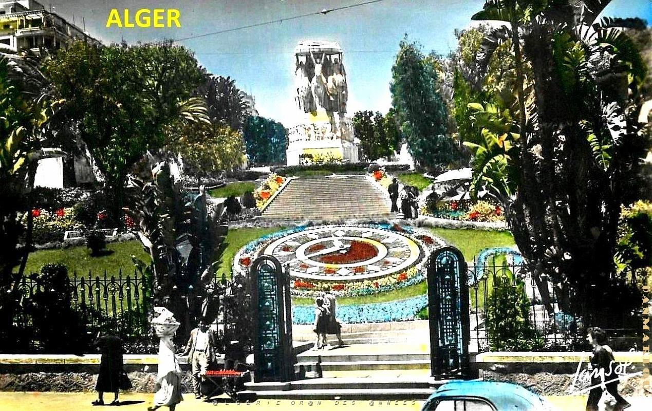 Alger - Monument aux morts .jpg